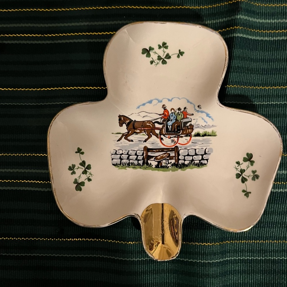 Shamrock trinket holder